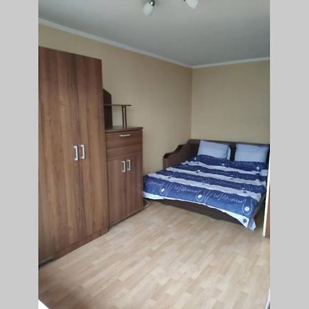 Small Apartment For 2 Kiev Extérieur photo