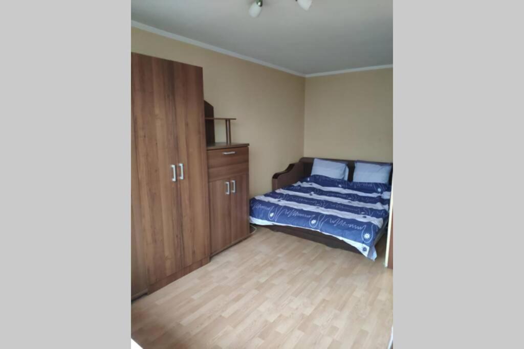Small Apartment For 2 Kiev Extérieur photo